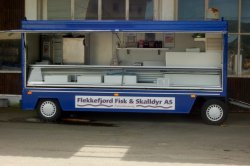 Verkaufsstand der Fischfabrik.